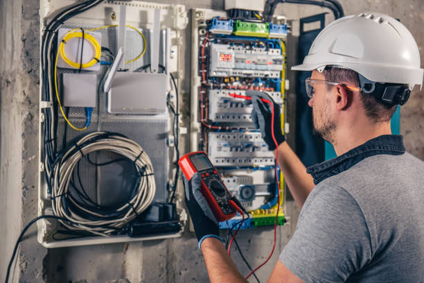 Best Electrician Near Me  in Astor, FL